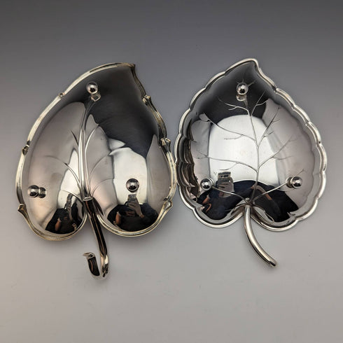 英国ヴィンテージ シルバープレート製 リーフ型ディッシュ ペア